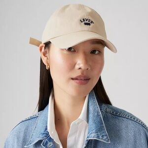 Levi’s Lazy Girl Logo Cap Hat